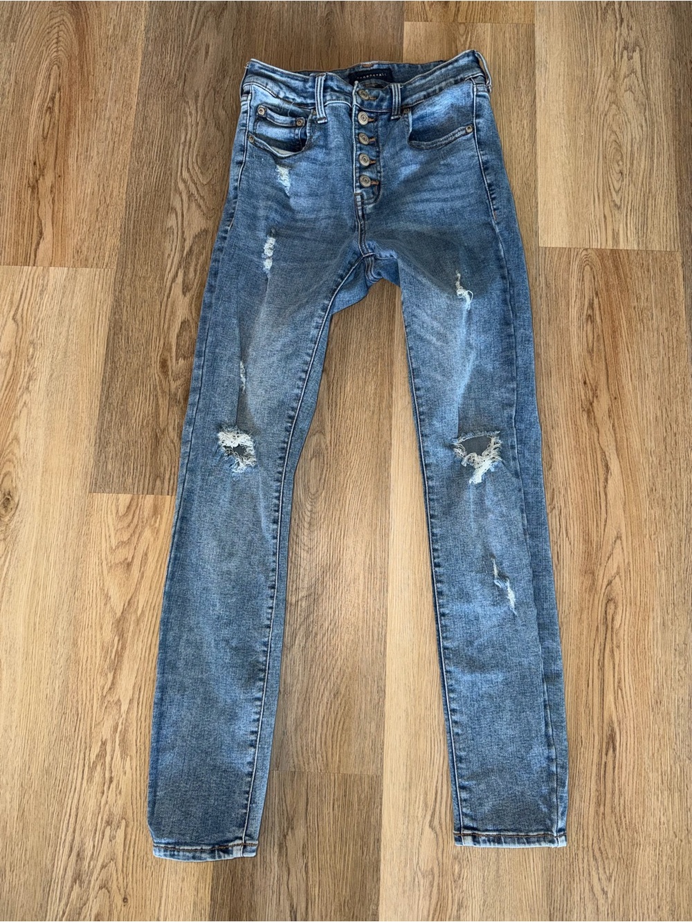 Aeropostale Distressed Skinny Jeans - Blue Wash